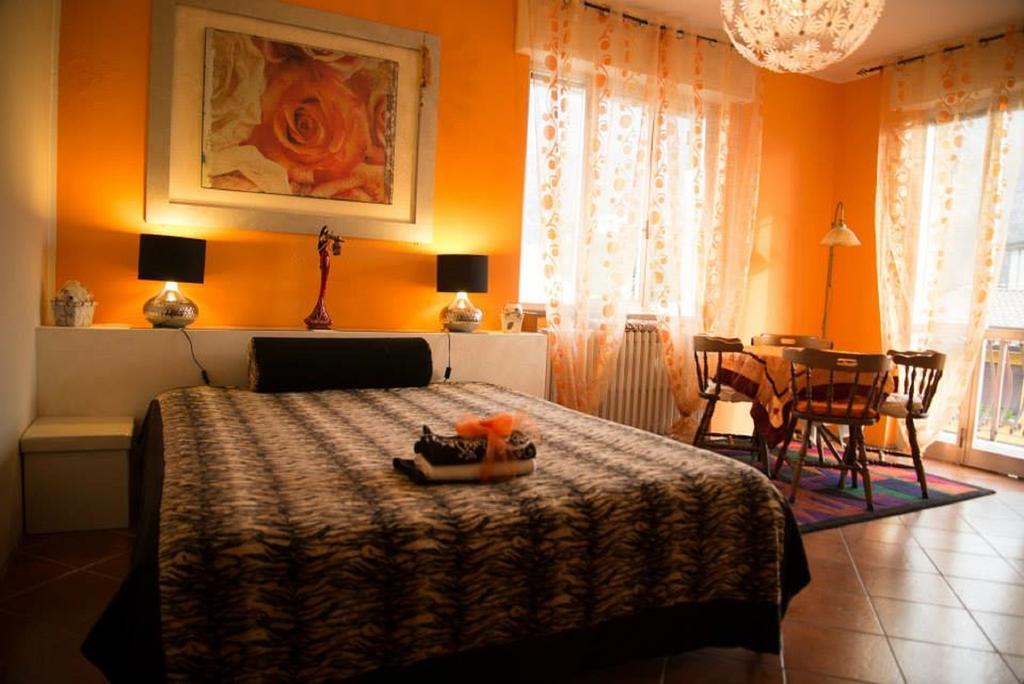 B&B Il Giardino Delle Fate Lecco Habitación foto